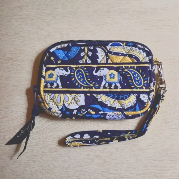 Vera Bradley Ellie Blue (Fall 2009) Wristlet Coin Purse - Picture 1 of 5